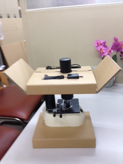 位相差顕微鏡の緩衝材